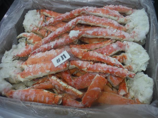 Red King crab cooked-frozen sections